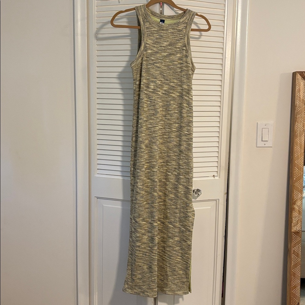 Old Navy size medium, space dyed green tank maxi dress with built-in bra.